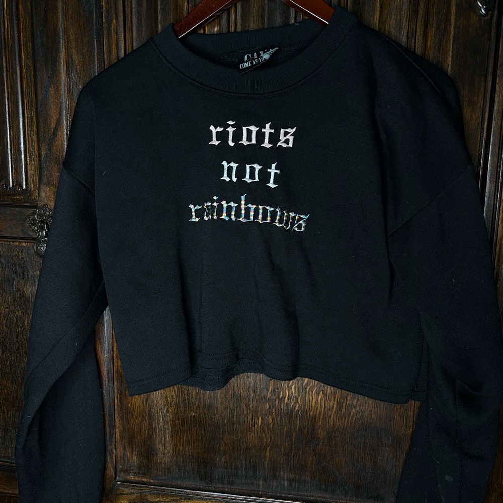 GAYA Riots Not Rainbows cropped sweater size medium